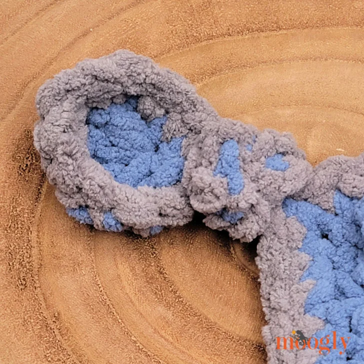 Sleepy Time Blanket Baby - tie corners