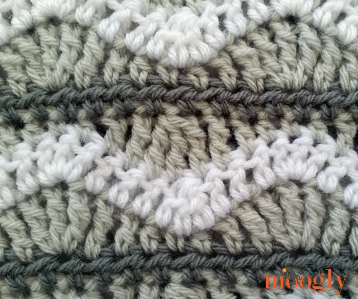 Greyson Baby Blanket - free crochet pattern on Mooglyblog.com!