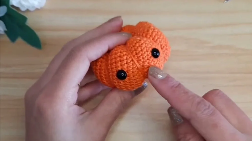 Crochet Pumpkin Amigurumi Pattern 4
