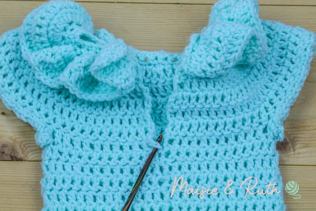 Attach Yarn for Back Opening