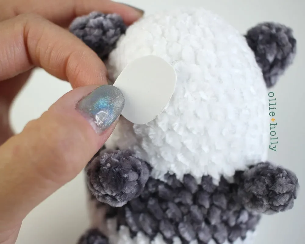 Free Onigiri The Stuffed Panda Bear Bean Amigurumi Crochet Pattern Step 18