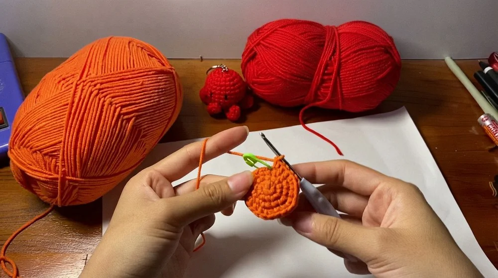 crochet an OCTOPUS - NO SEW Amigurumi Tutorial for Beginners (4)