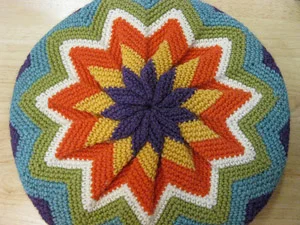 PInwheel Pillow :: Crochet Pillow Pattern