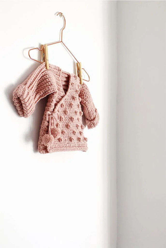 Cómo tejer una Chaqueta Kimono de crochet de bebé - Patrón y Tutorial -