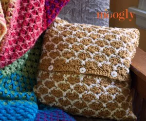 Sunshine Lattice PIllow - free crochet pattern on Mooglyblog.com!