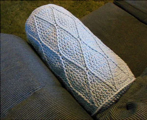 Harlequin Bolster Pillow :: Crochet Pillow Pattern