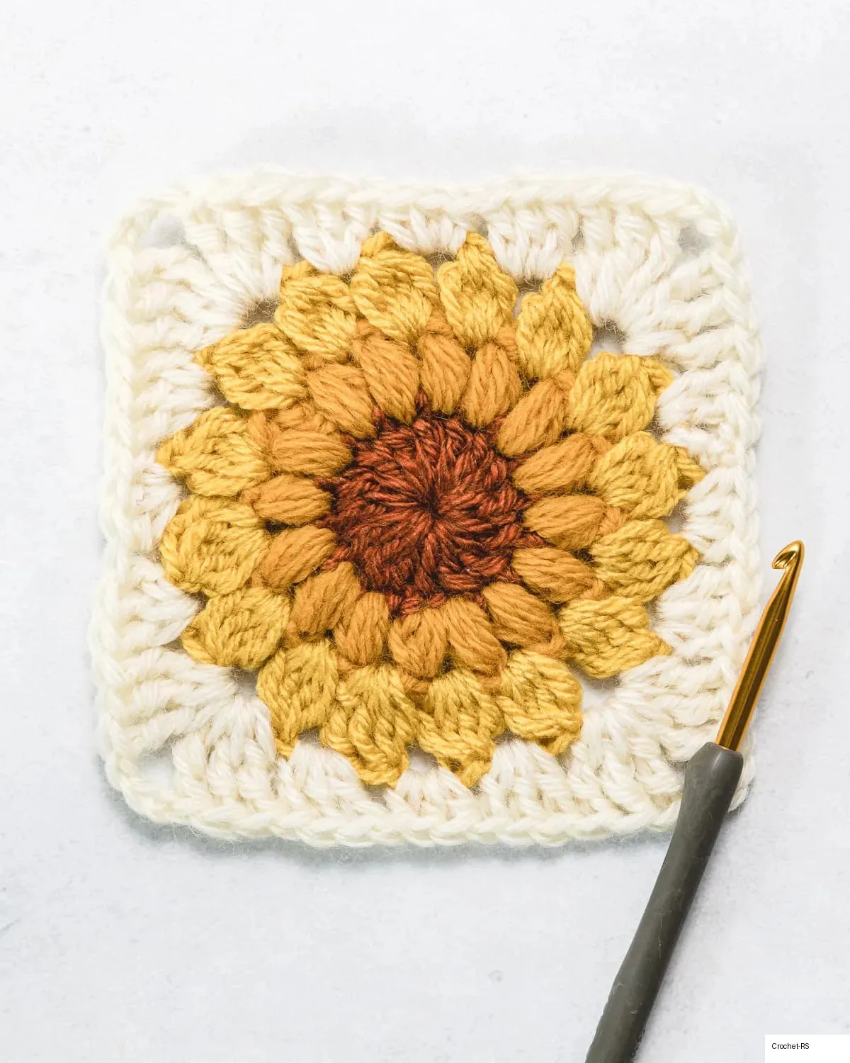 7. Cheerful Sunflower Granny Square